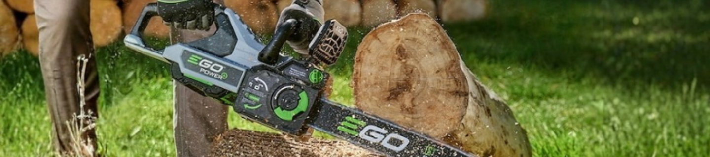 Základné techniky pílenia, odvetvovania a krátenia kmeňa stromov reťazovou pílou