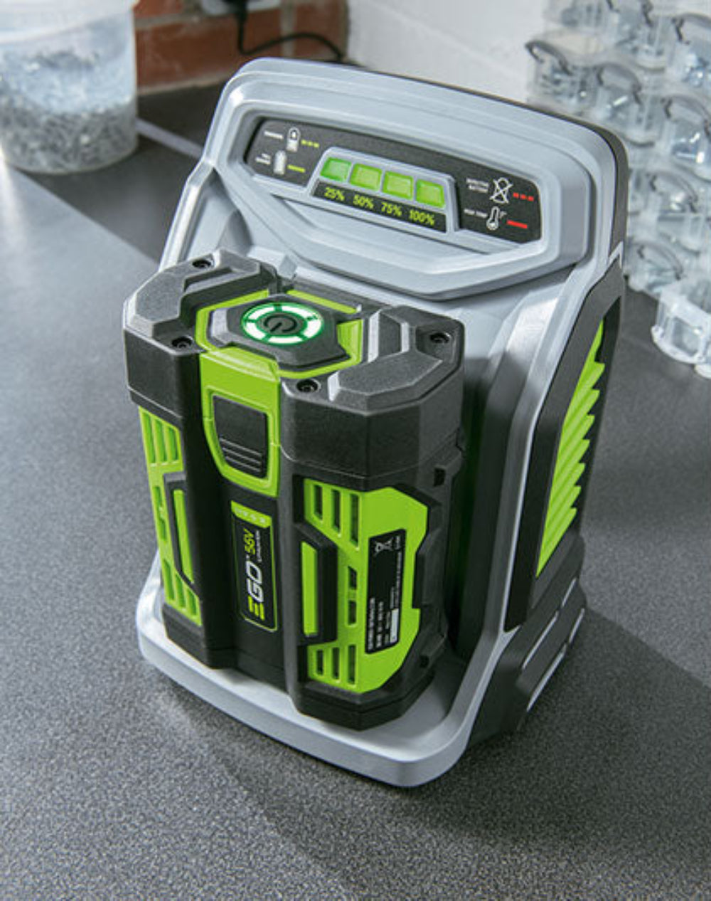 Rýchlonabíjačka EGO Power+ 550 W pre 56 V batérie