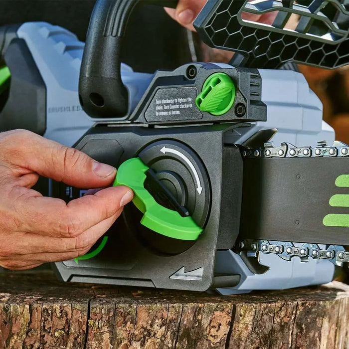 Beznástrojové napínanie reťaze