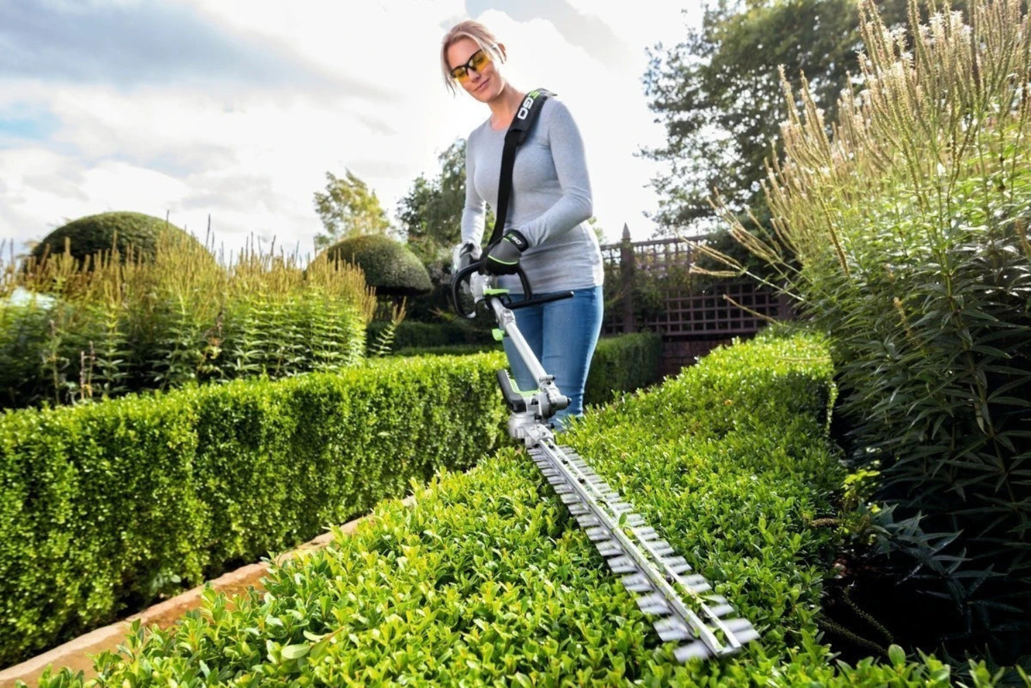 MHCC1022E  Multi-Tool sada na stromy a živé ploty