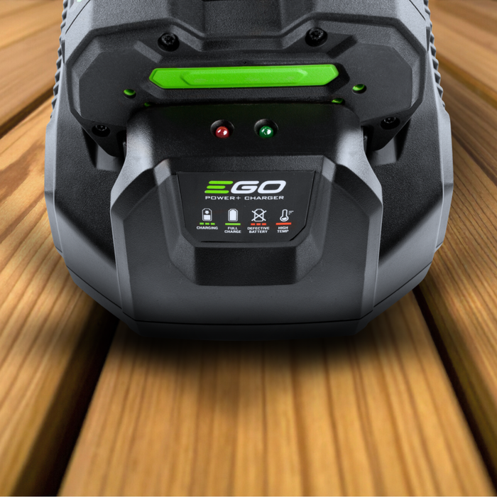 Nabíjačka EGO Power+ Štandard 210 W spoľahlivá a ekonomická 3 LED Diagnostika stavu