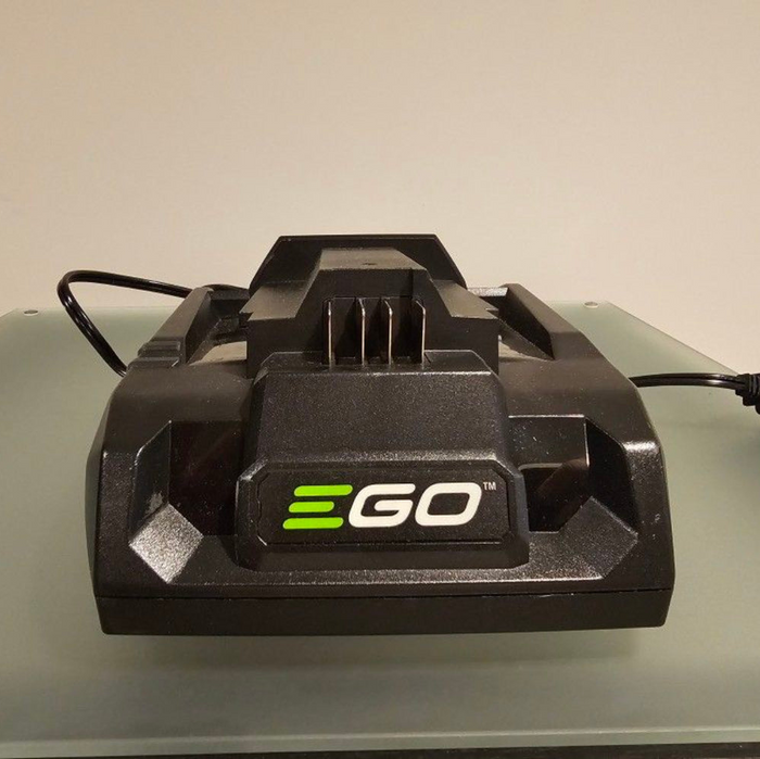Nabíjačka EGO Power+ CH3200E 320 W rýchlejšia štandardná nabíjačka 4 Univerzálna kompatibilita