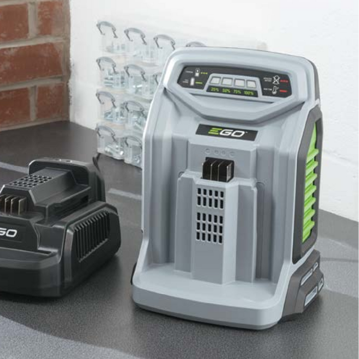 Rýchlonabíjačka EGO Power+ 700 W turbo nabíjanie pre 56 V batérie 4 Univerzálna kompatibilita