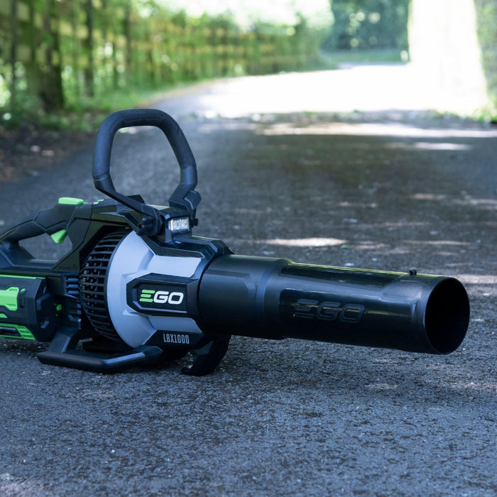 Odolnosť IPX5 a aktívne chladenie