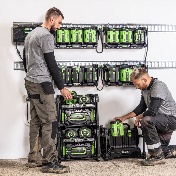 Kapacita 250 Ah za noc