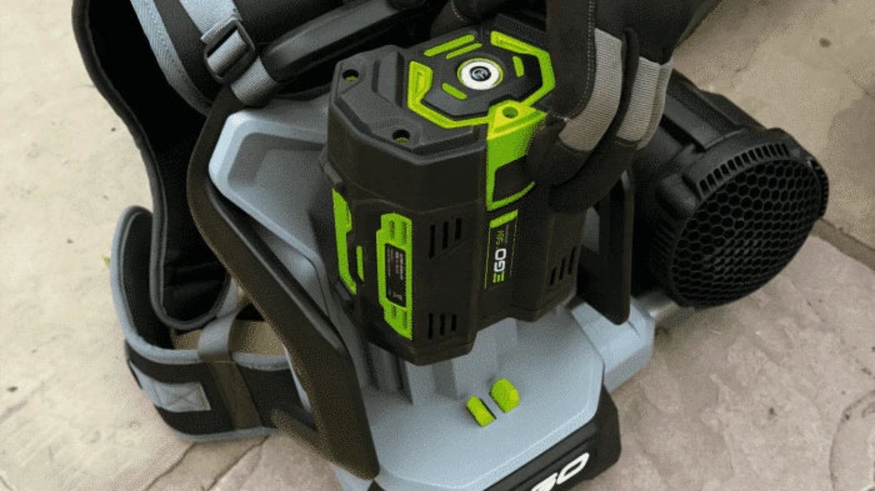 EGO POWER+ LB6000E / LB6002E / LB6000E-K1103 výkonný a univerzálny aku fukár na lístie pre náročnejších používateľov