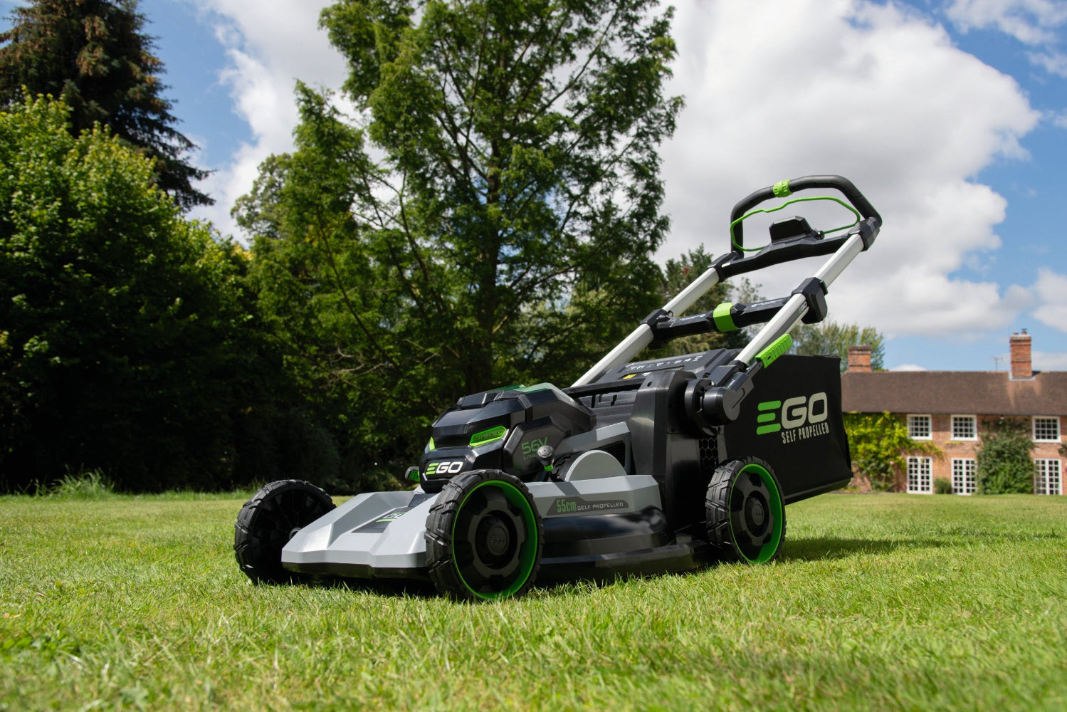 Akumulátorová kosačka EGO POWER+ 55 cm s pojazdom