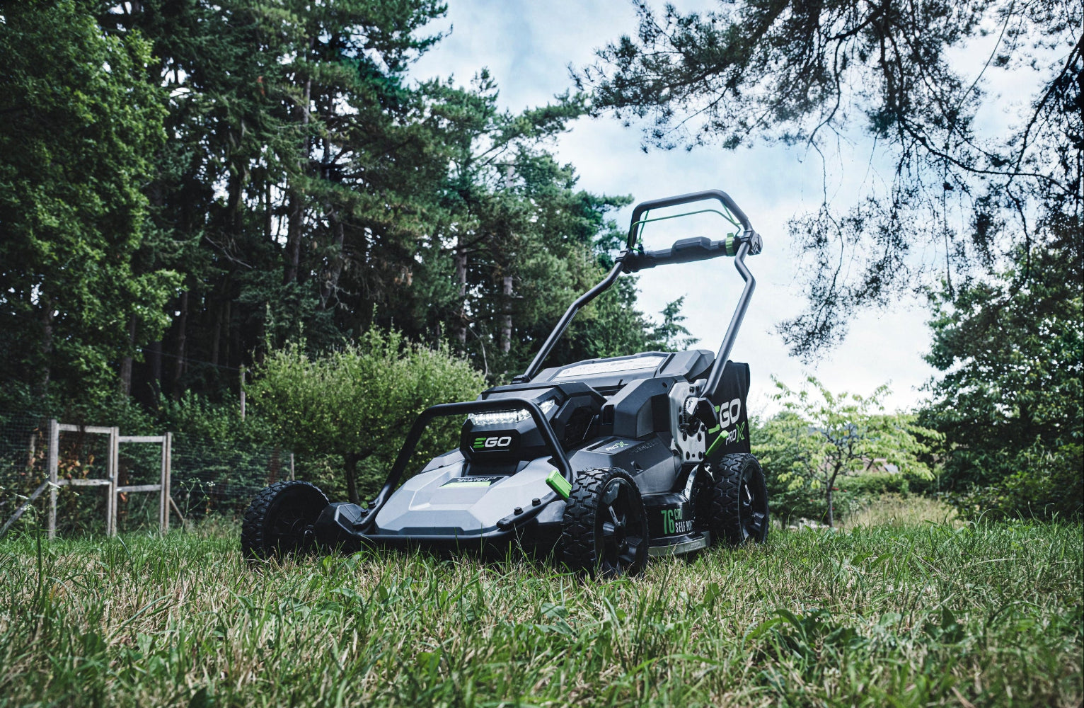 Akumulátorová kosačka EGO POWER+ 76 cm PRO X s pojazdom