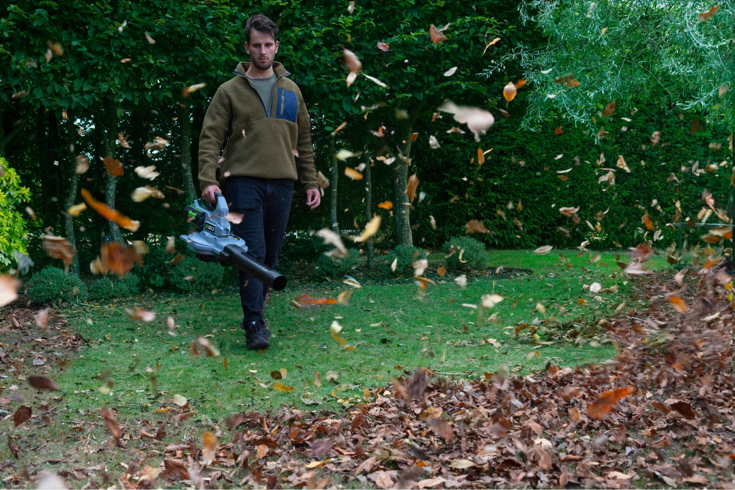 EGO POWER+ LV5000E / LV5004E – aku fukár a vysávač lístia s drvičom (3-v-1)