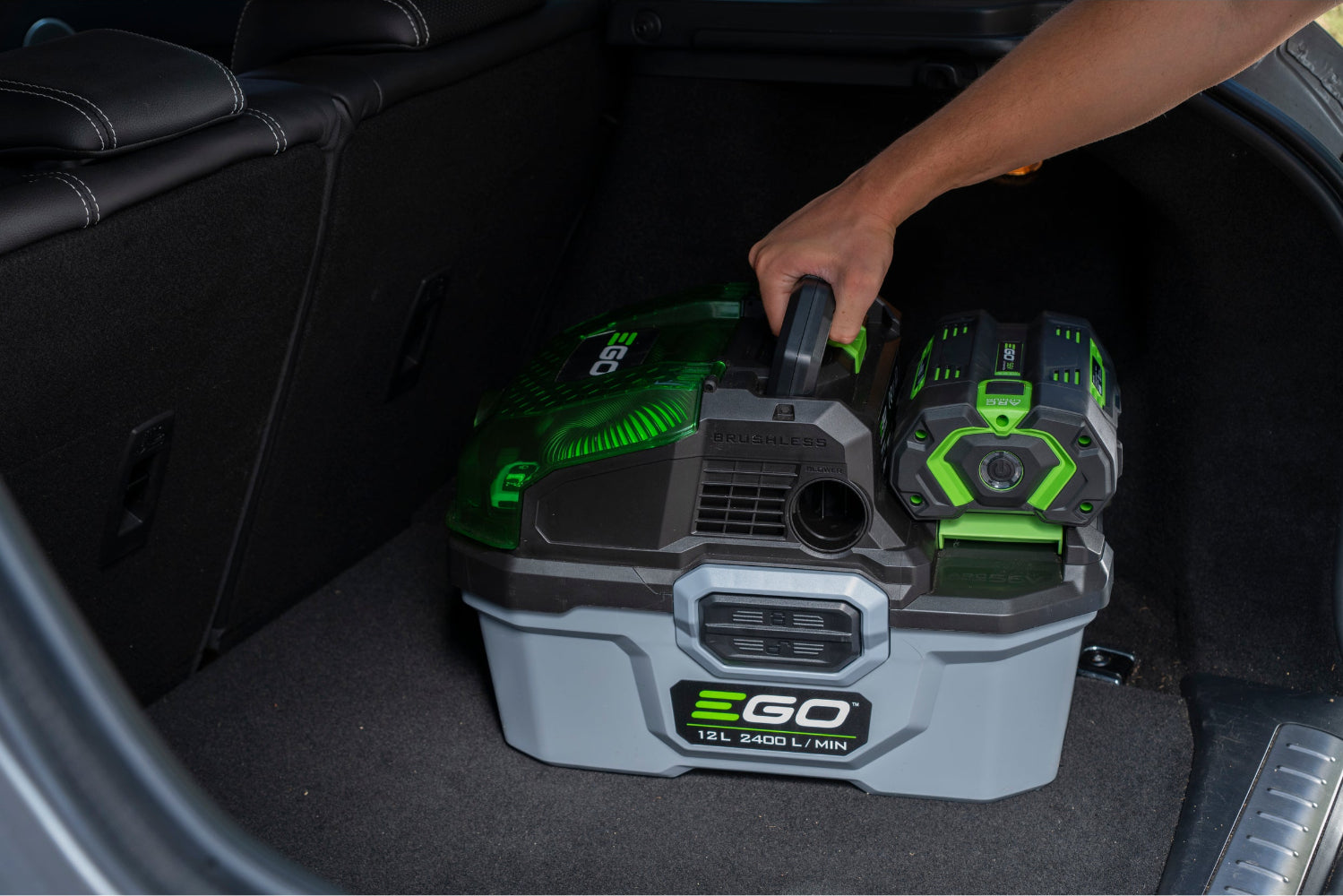 Vysávač na mokré a suché vysávanie EGO Power+ 12l kompaktný a prenosný